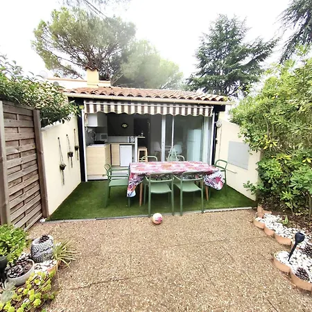 Pour 4 Avec Jardin Et Parking Prive - Fr-1-607-233 *